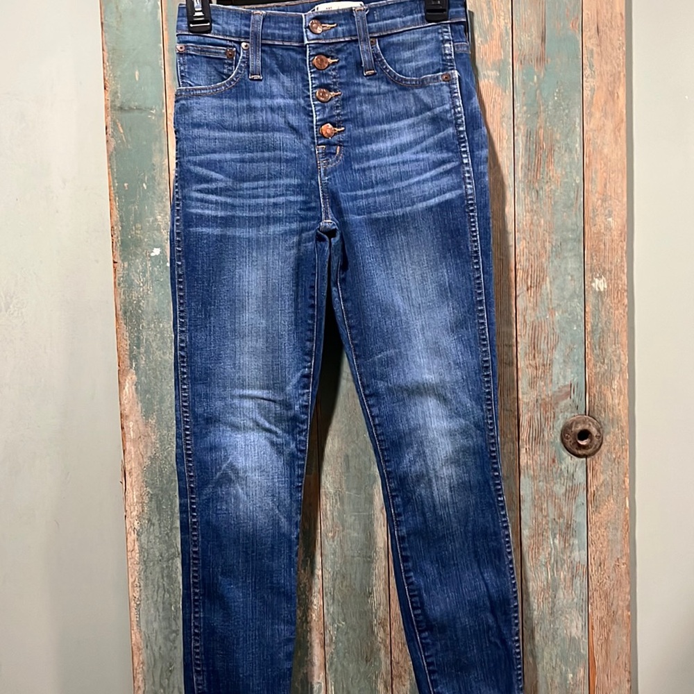 Maxwell ladies size 25 10”high riser skinny skinny button fly jeans